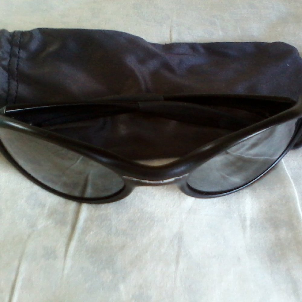Oakley 90's Vintage Black Sunglasses (Authentic)